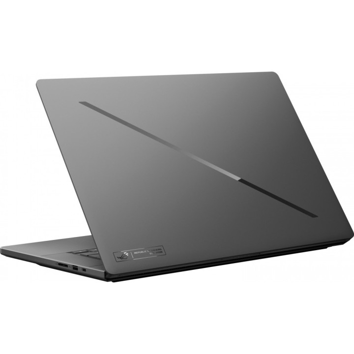 ASUS GU606AR-TB004W
